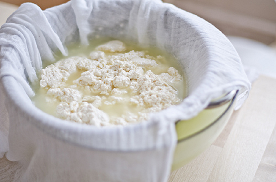 Сыр из кислого молока и кефира в домашних условиях рецепт с фото